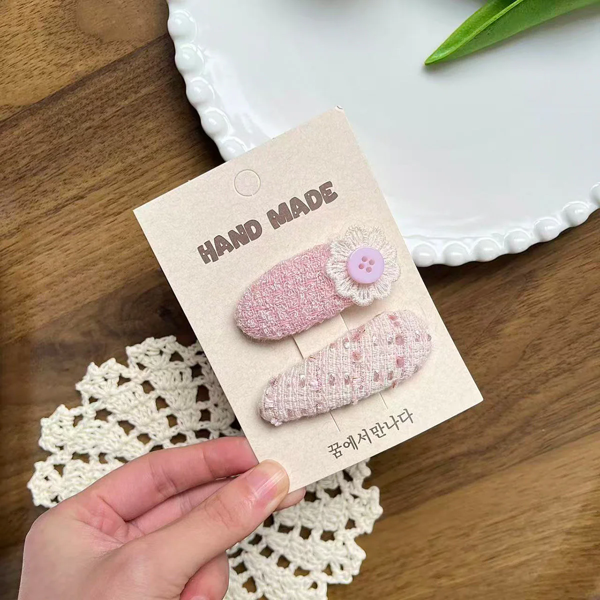 Blushing Daisy Hair Clips
